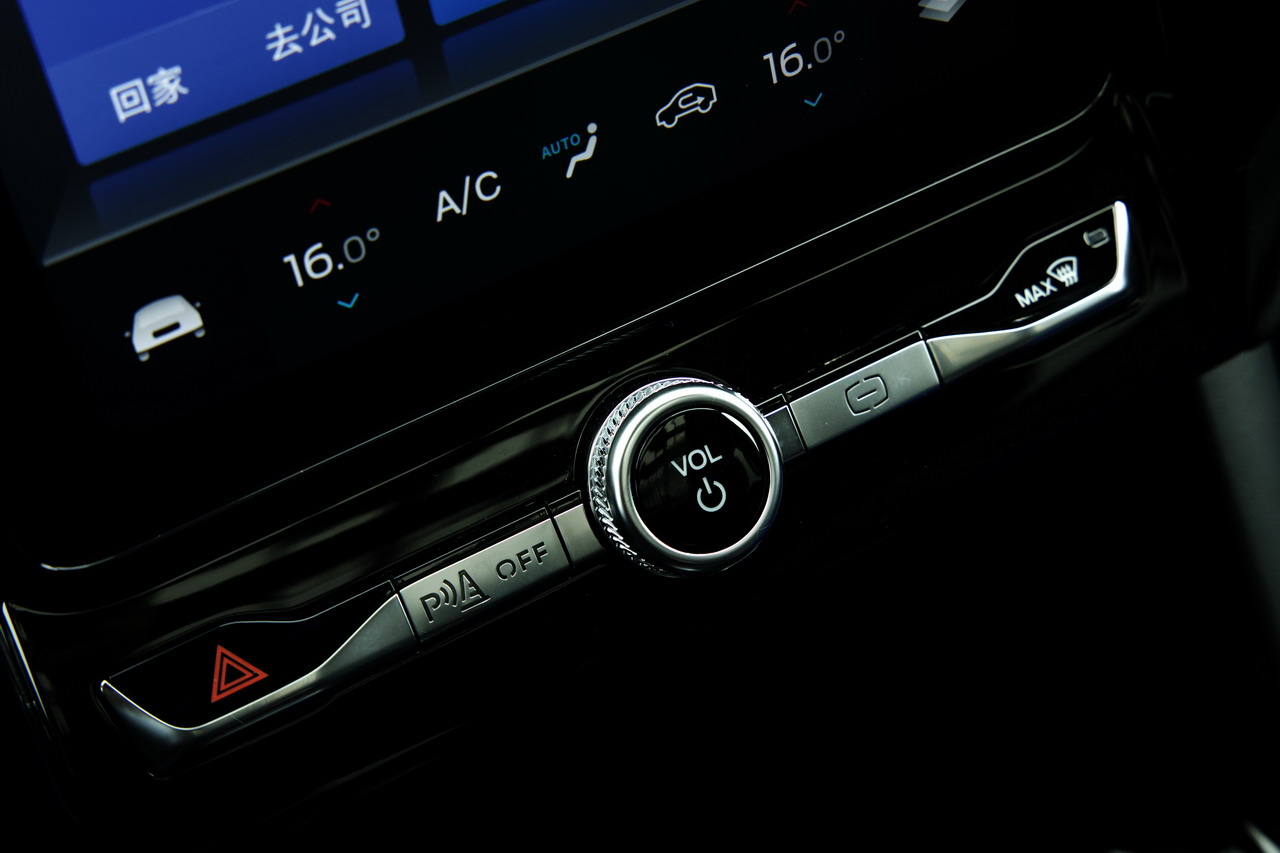 2022款探险者 EcoBoost 285 四驱三十周年纪念版 6座